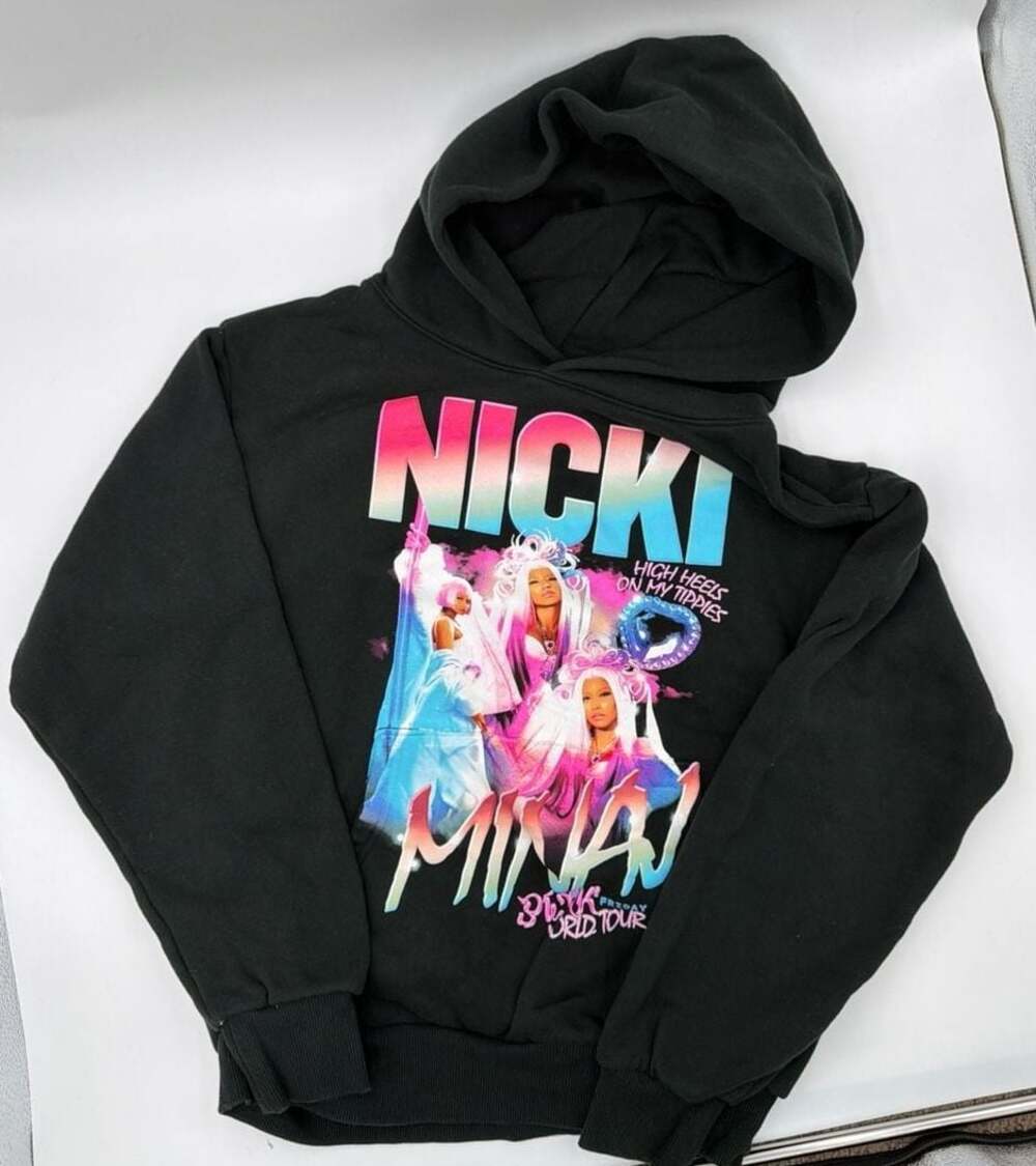 Nicki Minaj Pink Friday 2 World Tour Hoodie Black Graphic Sweatshirt Womens